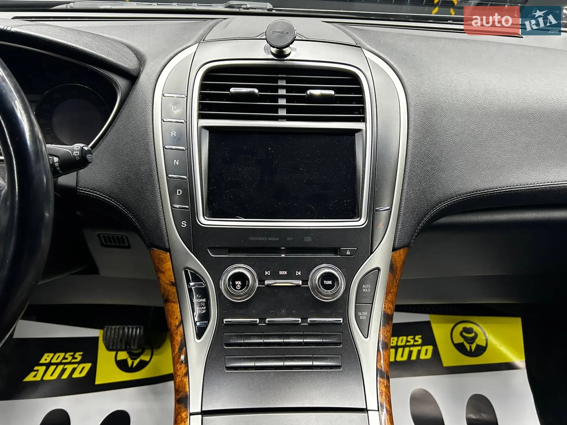 2016 Lincoln MKX - мініатюра 16