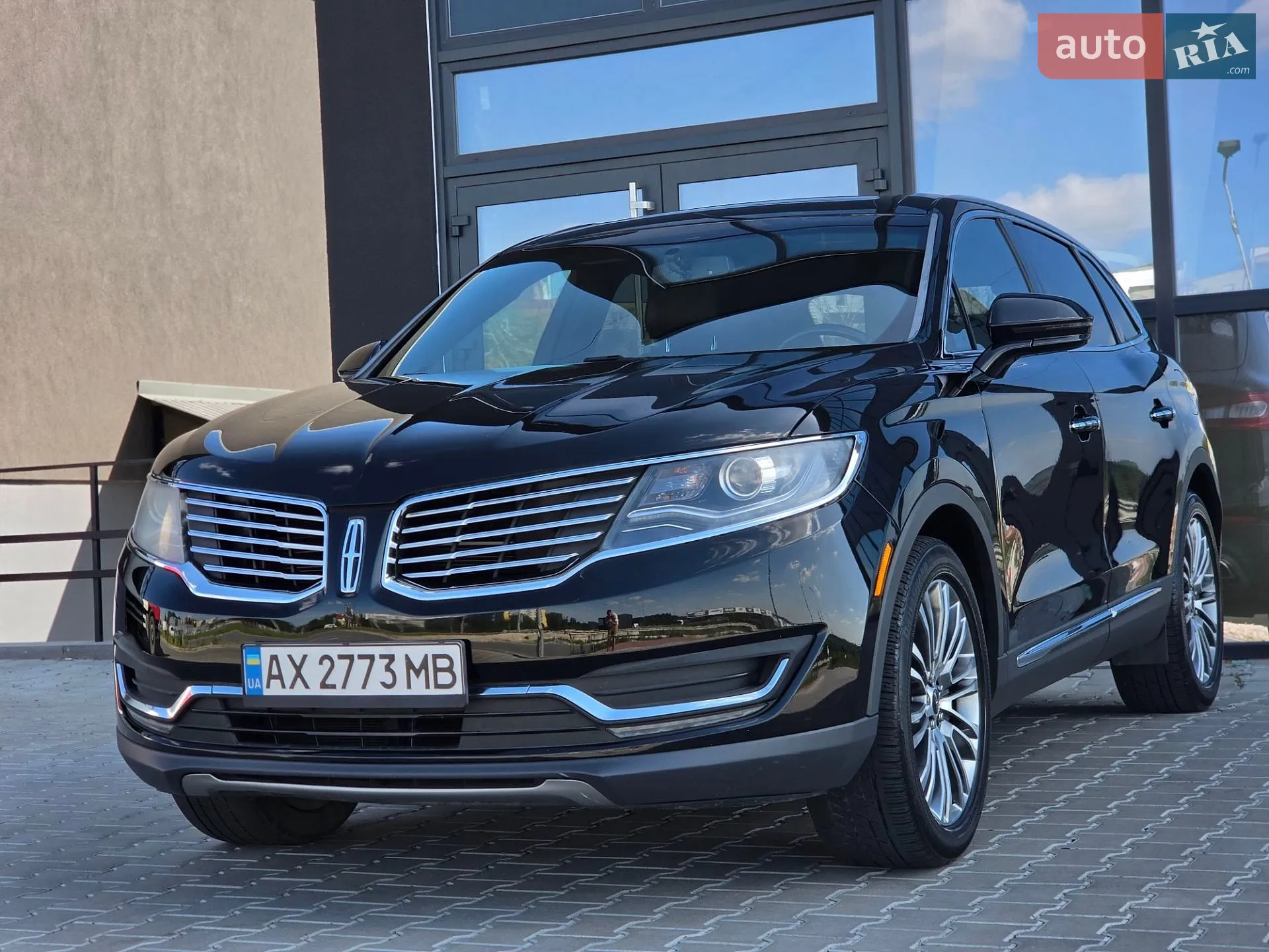 2016 Lincoln MKX - мініатюра 2
