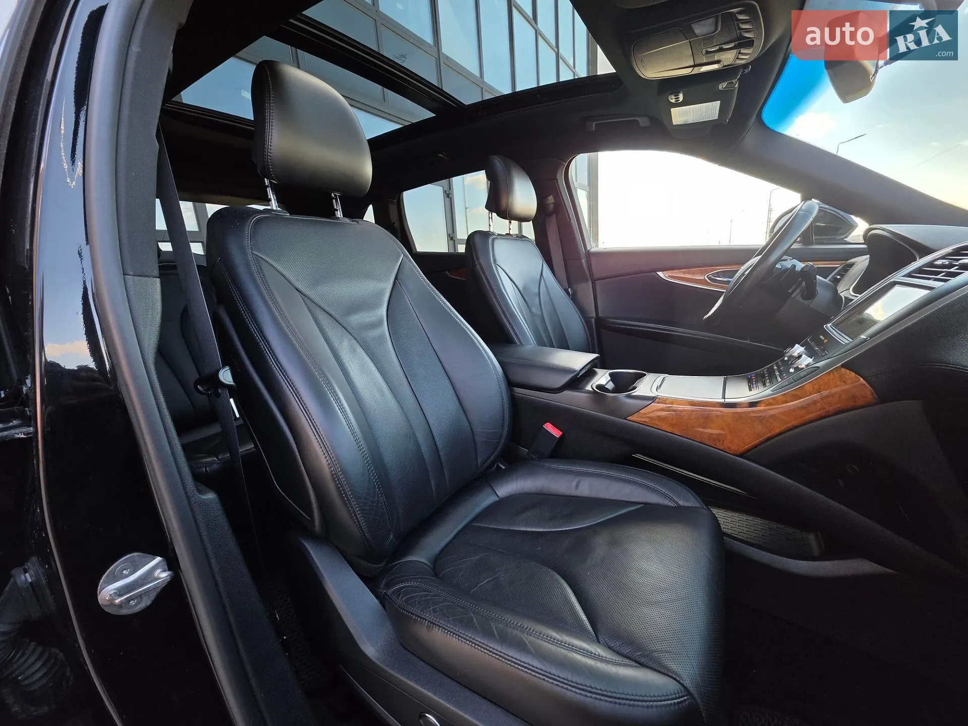2016 Lincoln MKX - мініатюра 43