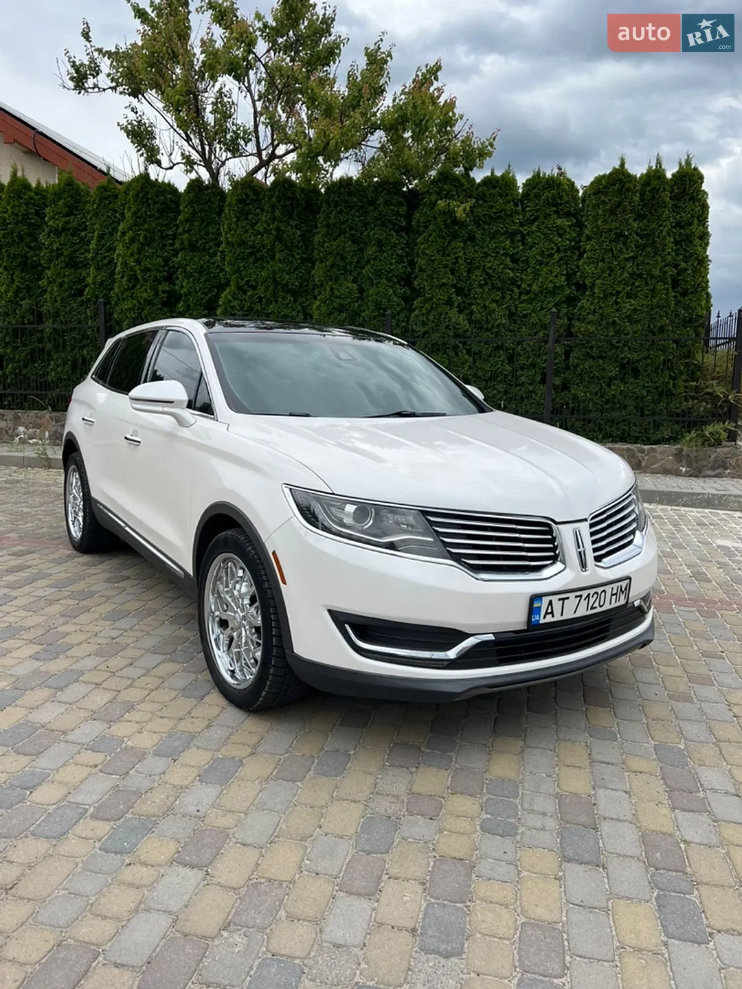 2015 Lincoln MKX - мініатюра 2