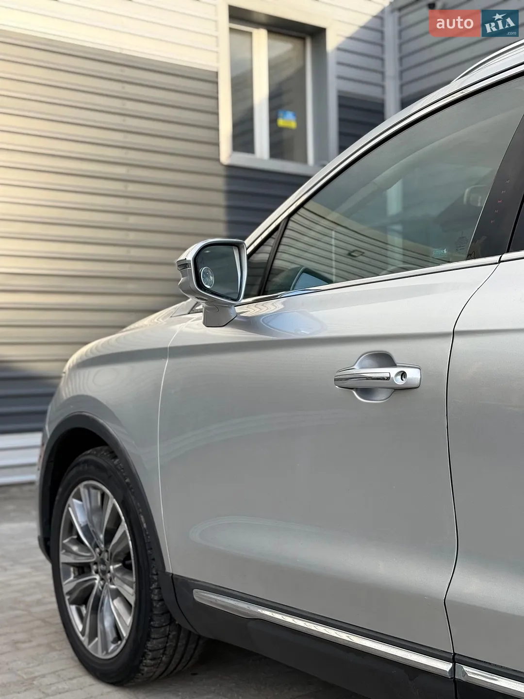 2016 Lincoln MKX - мініатюра 28