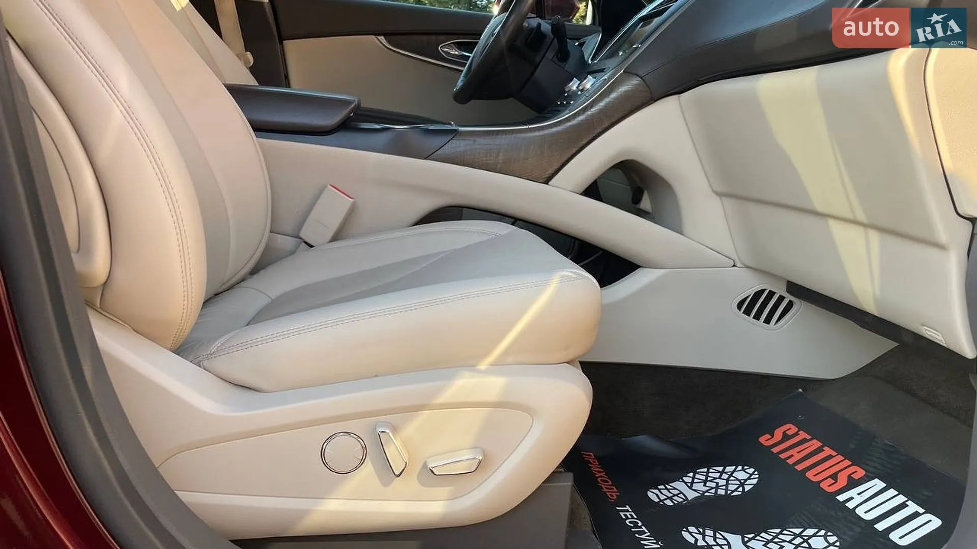 2017 Lincoln MKX - мініатюра 32