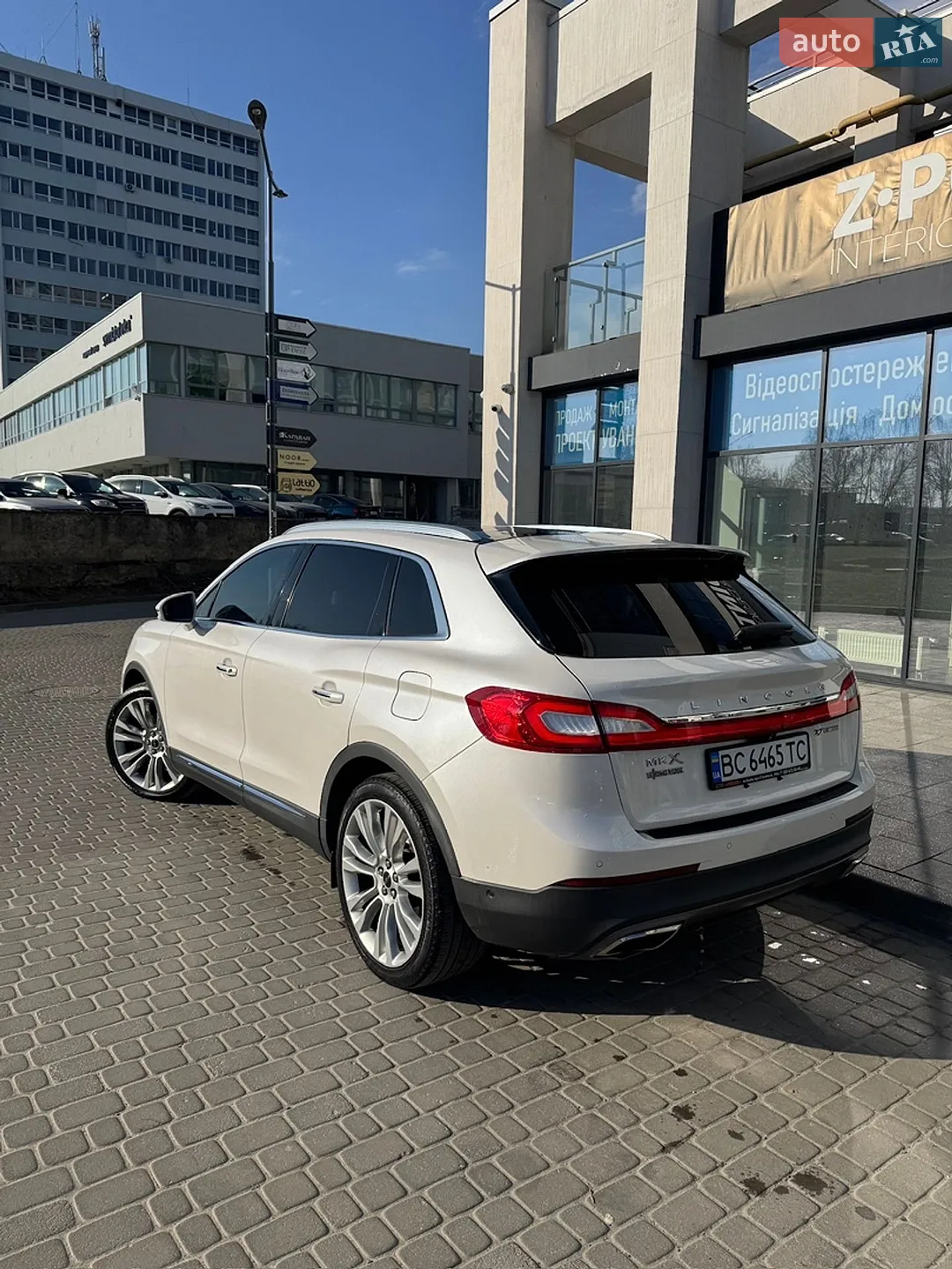2016 Lincoln MKX - мініатюра 8