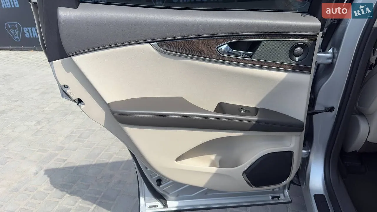 2016 Lincoln MKX - мініатюра 29