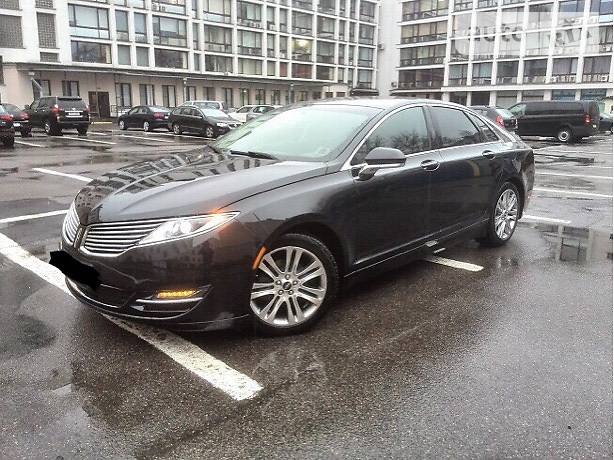 Lincoln MKZ 2013 року