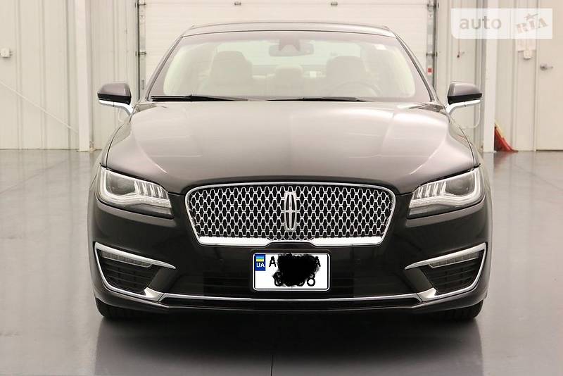 Lincoln MKZ 2017 року