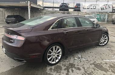 Седан Lincoln MKZ 2013 в 