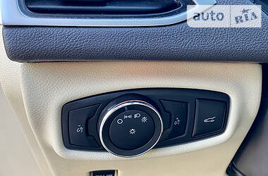 Седан Lincoln MKZ 2013 в 