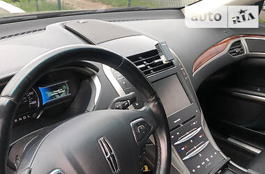 Седан Lincoln MKZ 2015 в 