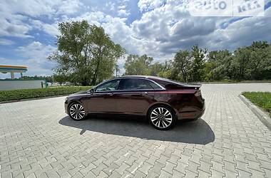 Седан Lincoln MKZ 2019 в Черновцах