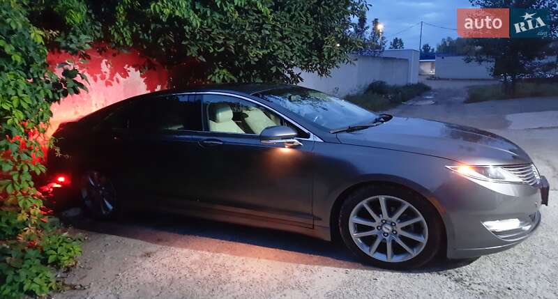 Седан Lincoln MKZ 2015 в Кременчуге