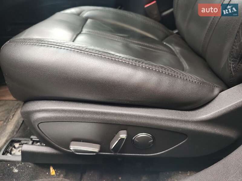 Седан Lincoln MKZ 2013 в Дніпрі
