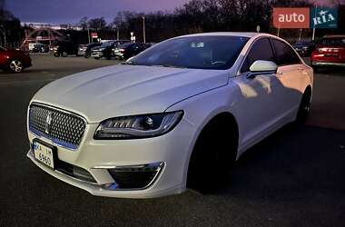 Седан Lincoln MKZ 2017 в 
