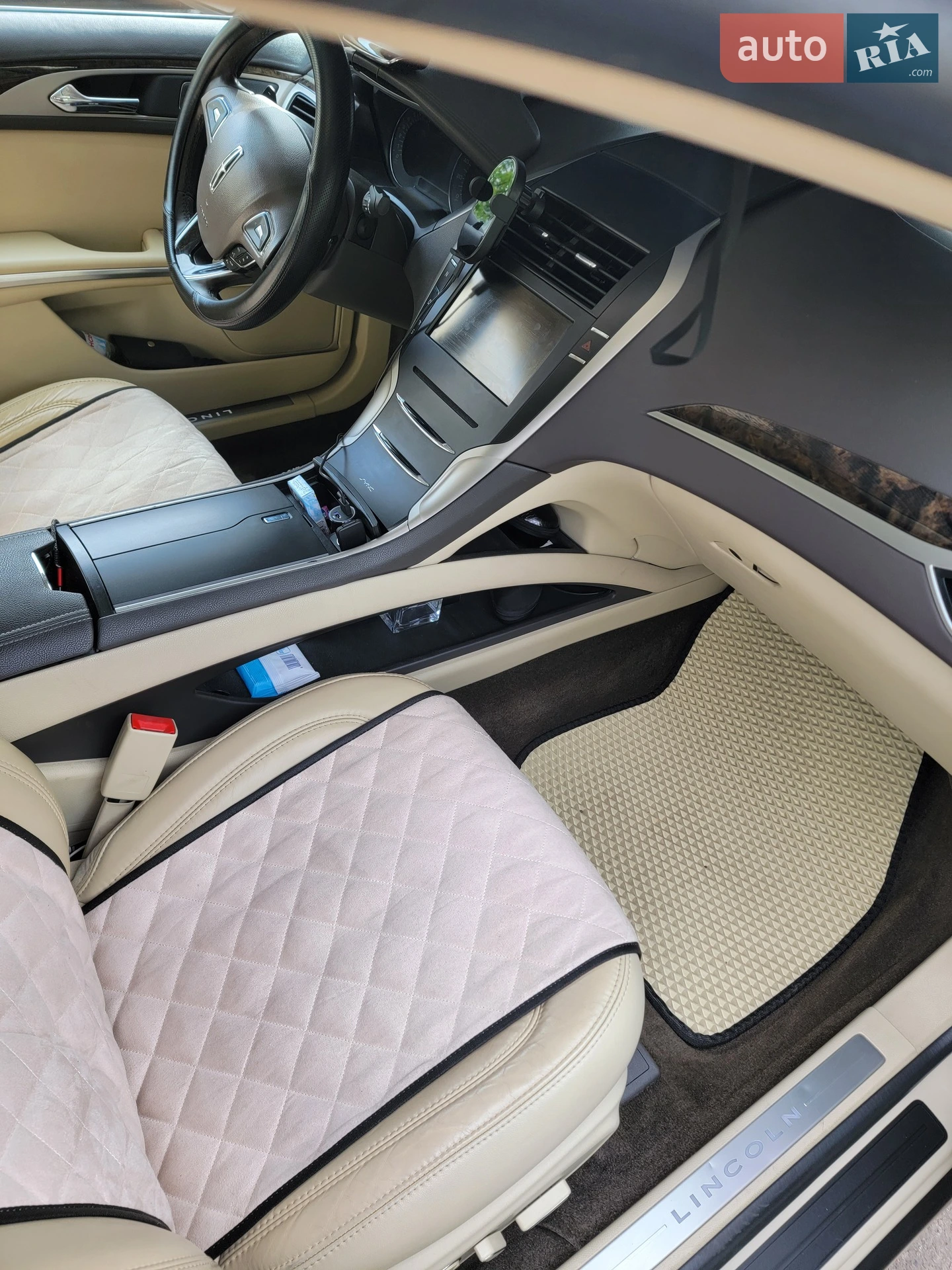 2015 Lincoln MKZ - мініатюра 28