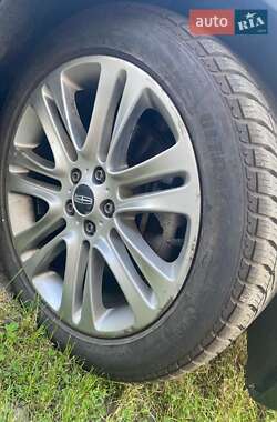 Седан Lincoln MKZ 2014 в Черкассах