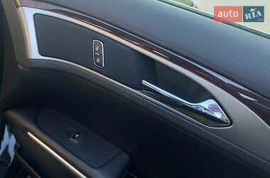 Седан Lincoln MKZ 2014 в Черкассах
