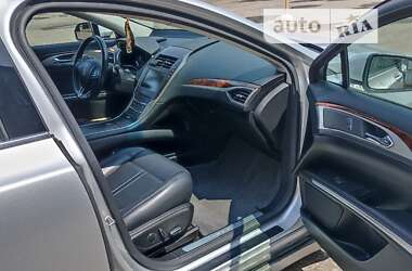 Седан Lincoln MKZ 2014 в Калуше