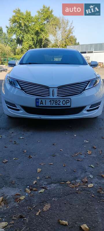 Седан Lincoln MKZ 2015 в Ніжині