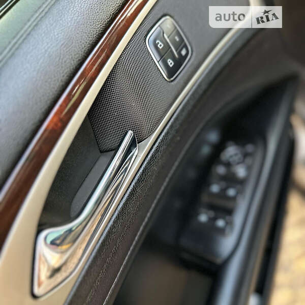 Седан Lincoln MKZ 2017 в Черновцах