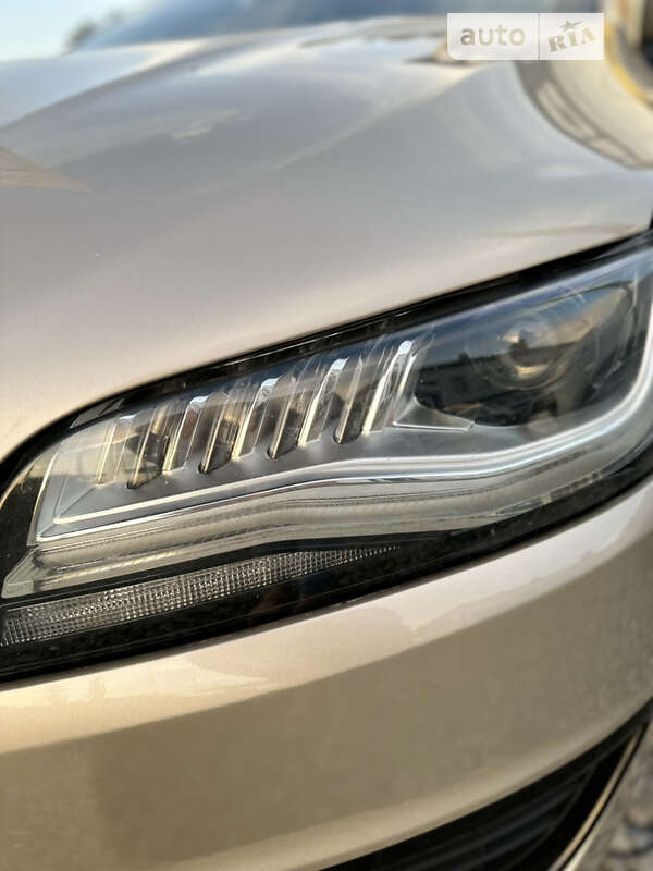 Седан Lincoln MKZ 2017 в Черновцах