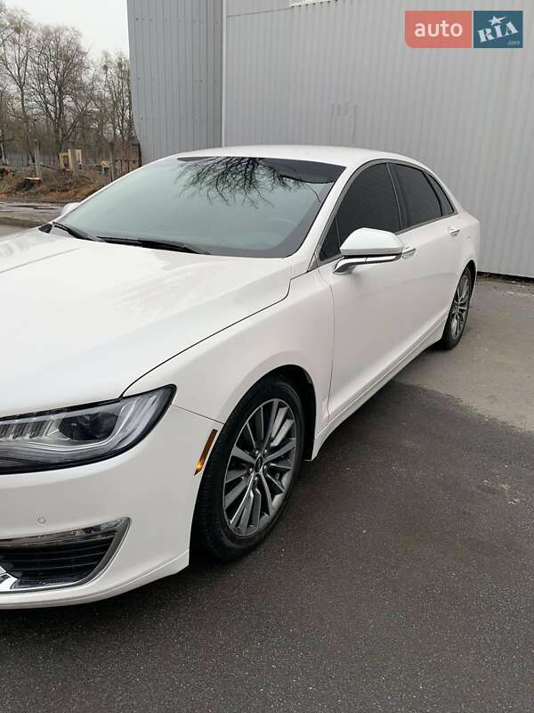 Седан Lincoln MKZ 2016 в Виннице