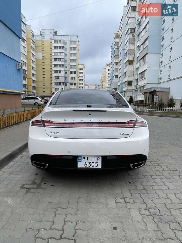 Седан Lincoln MKZ 2015 в Полтаві