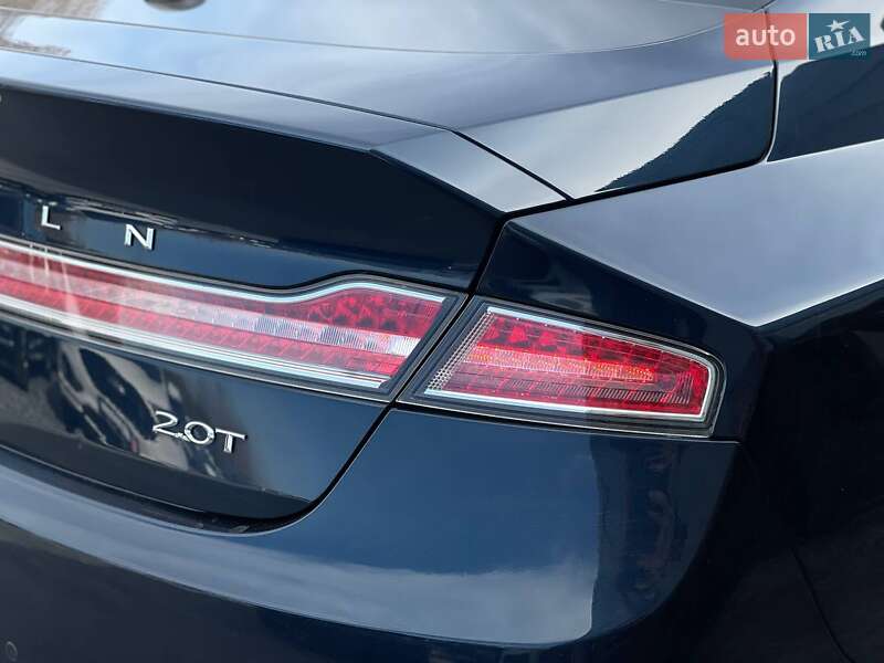 Седан Lincoln MKZ 2016 в Ровно
