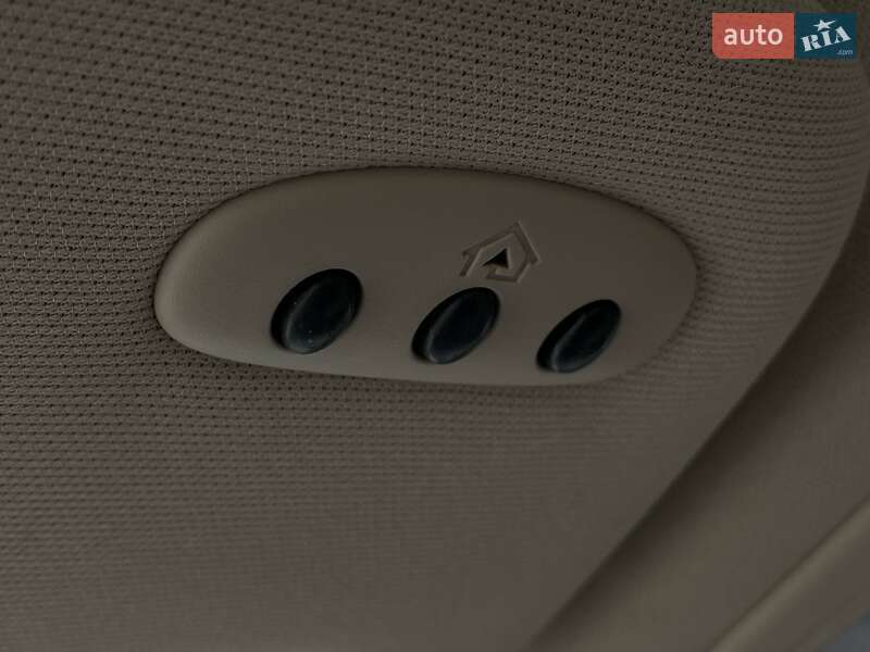 Седан Lincoln MKZ 2016 в Ровно