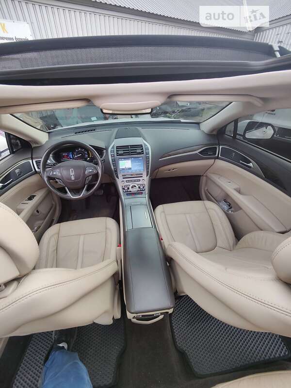 Седан Lincoln MKZ 2016 в Виннице