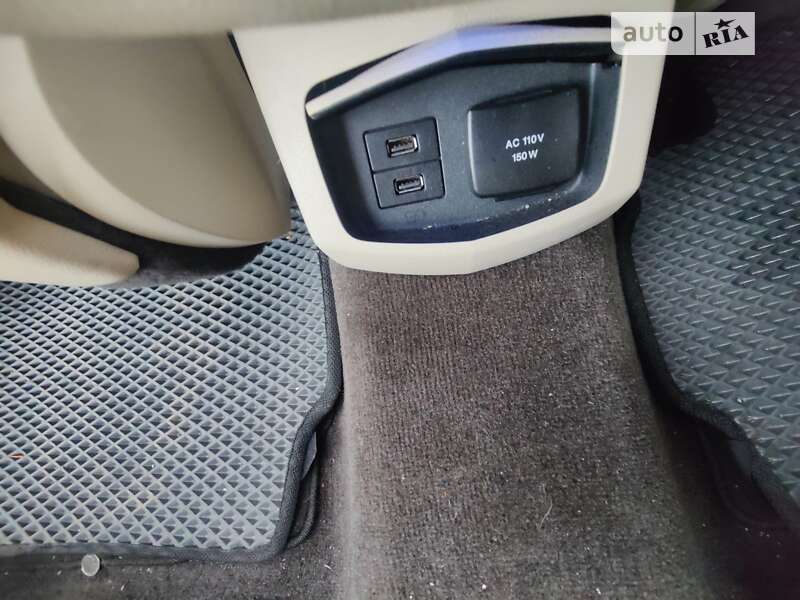 Седан Lincoln MKZ 2016 в Виннице