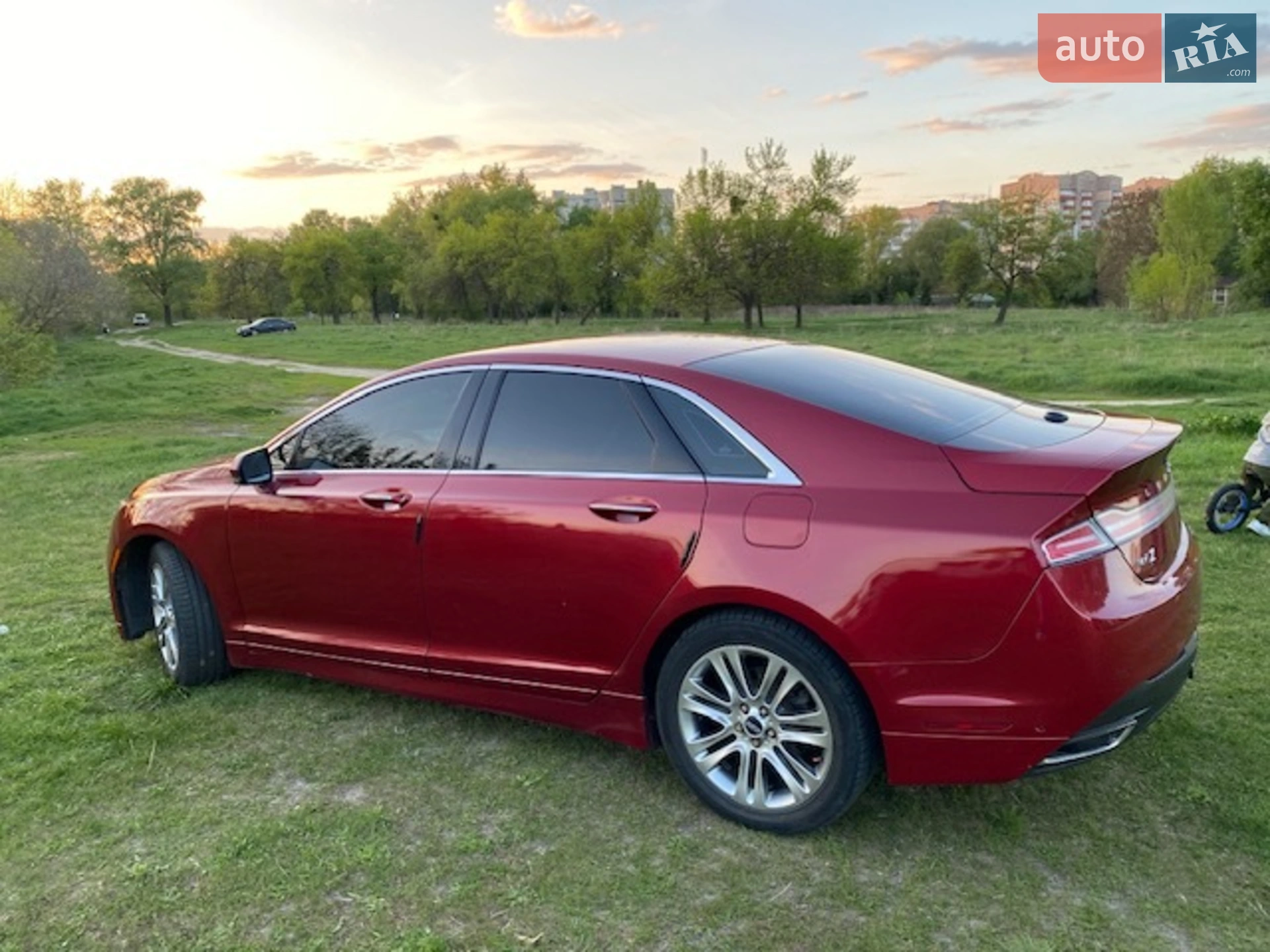 2013 Lincoln MKZ - мініатюра 4