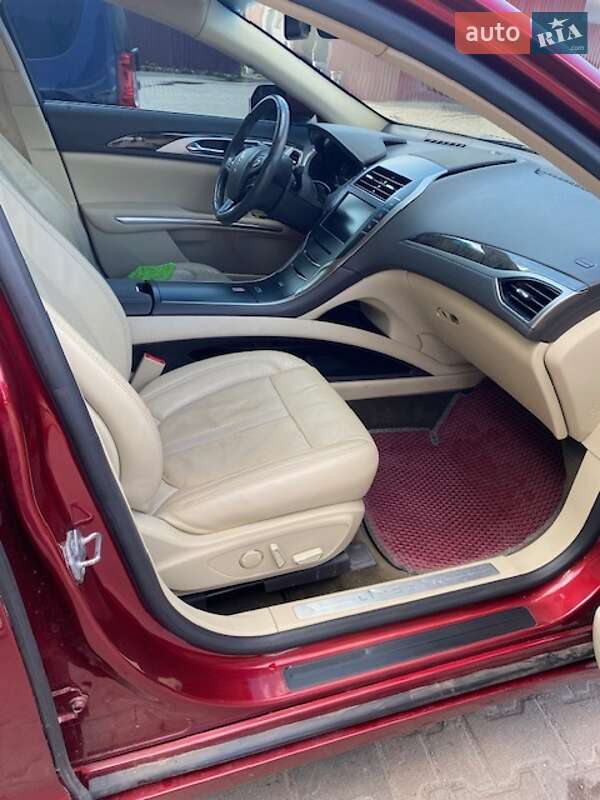 Седан Lincoln MKZ 2013 в Сумах
