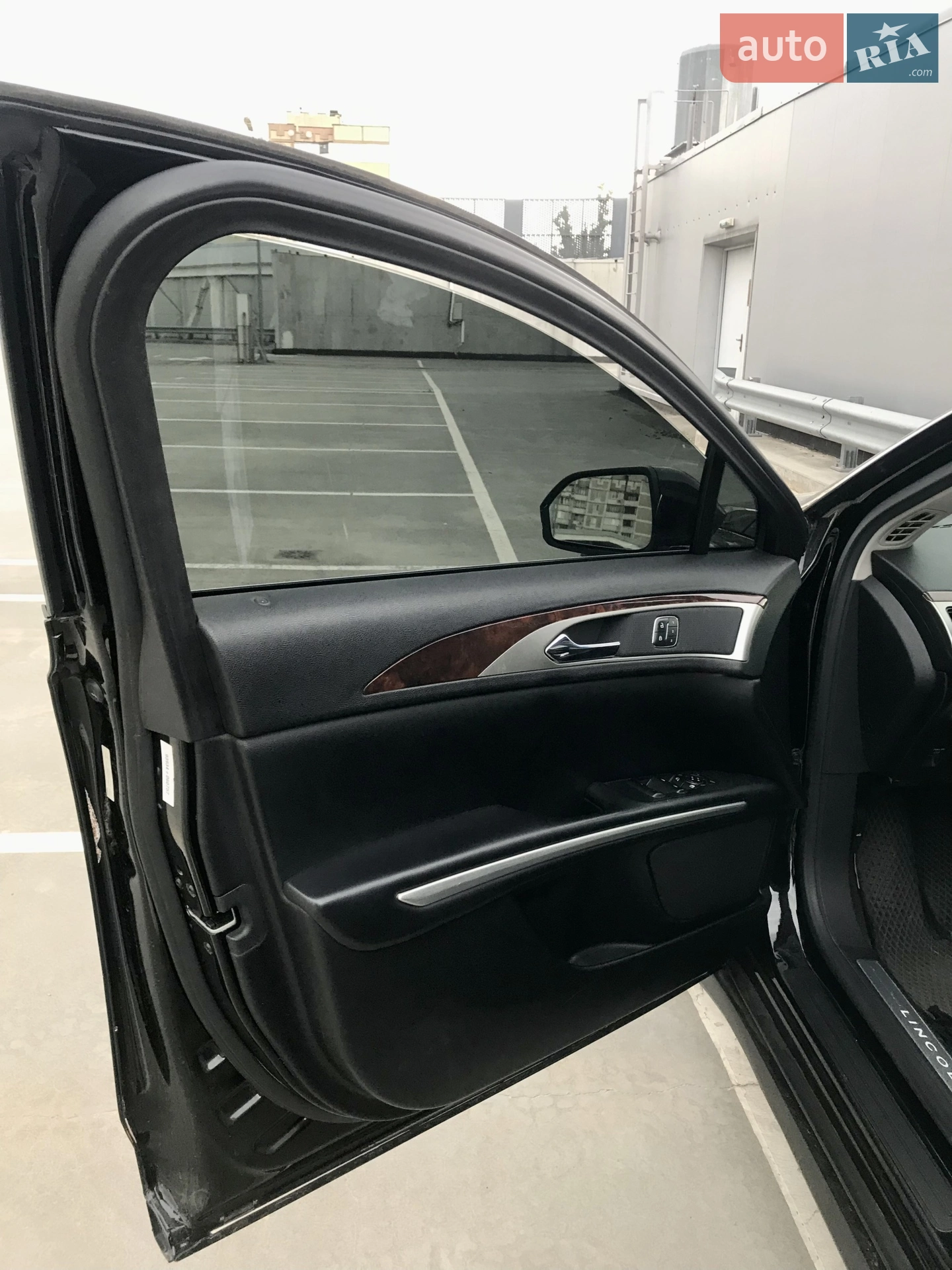 2016 Lincoln MKZ - мініатюра 11