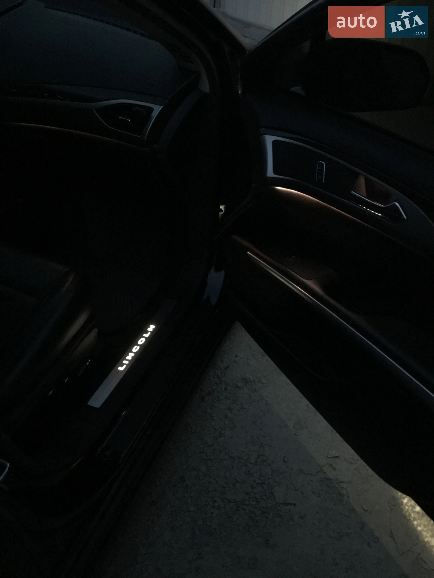 2016 Lincoln MKZ - мініатюра 27