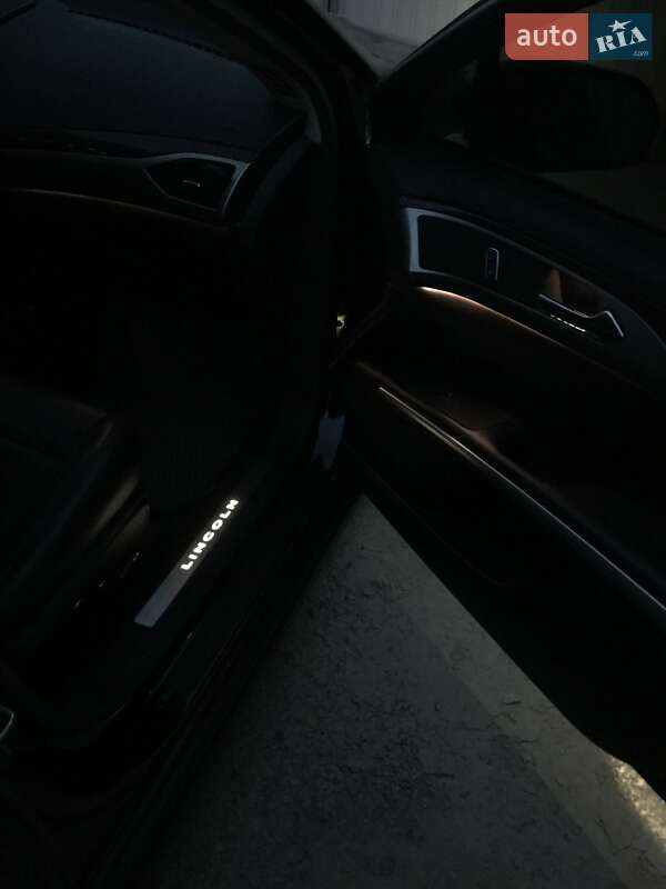 Седан Lincoln MKZ 2016 в Києві