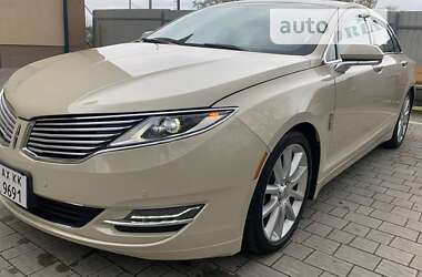 Lincoln MKZ 2014