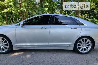 Lincoln MKZ 2015