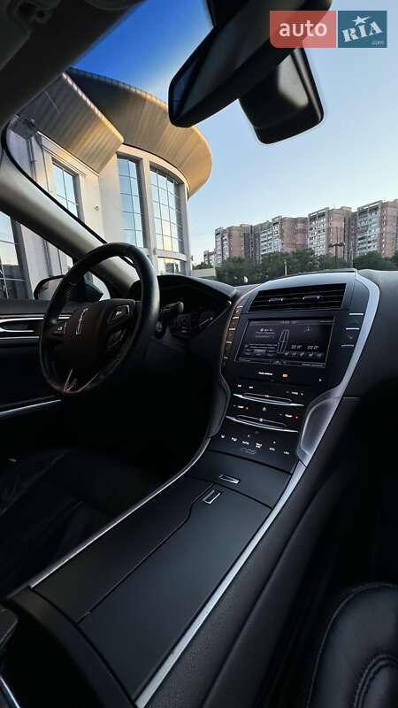 Седан Lincoln MKZ 2013 в Дніпрі