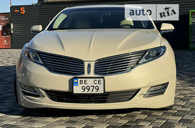 Lincoln MKZ 2014