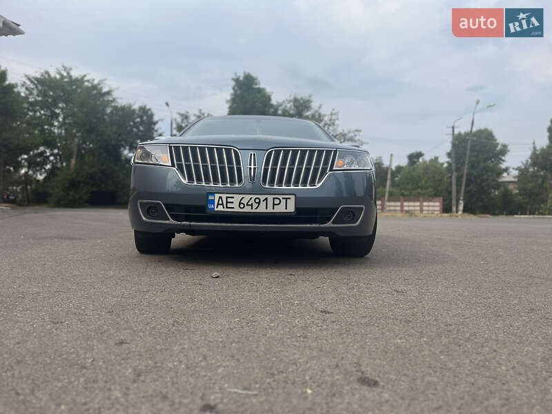 Седан Lincoln MKZ 2010 в Кривом Роге