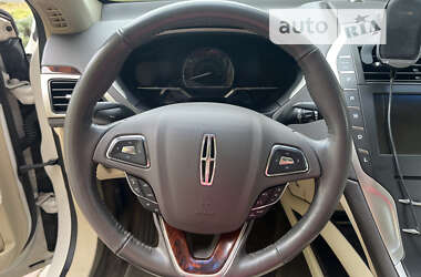 Седан Lincoln MKZ 2013 в Львове