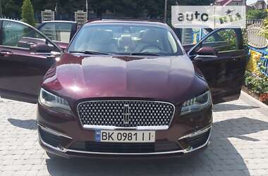 Седан Lincoln MKZ 2016 в Дубно