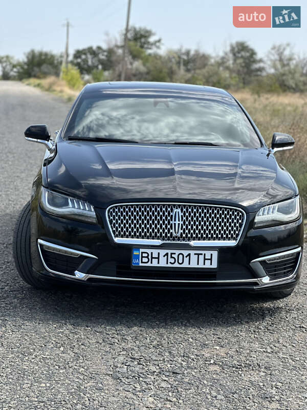 Седан Lincoln MKZ 2016 в Рені