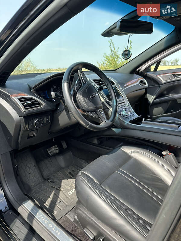 Седан Lincoln MKZ 2016 в Рені