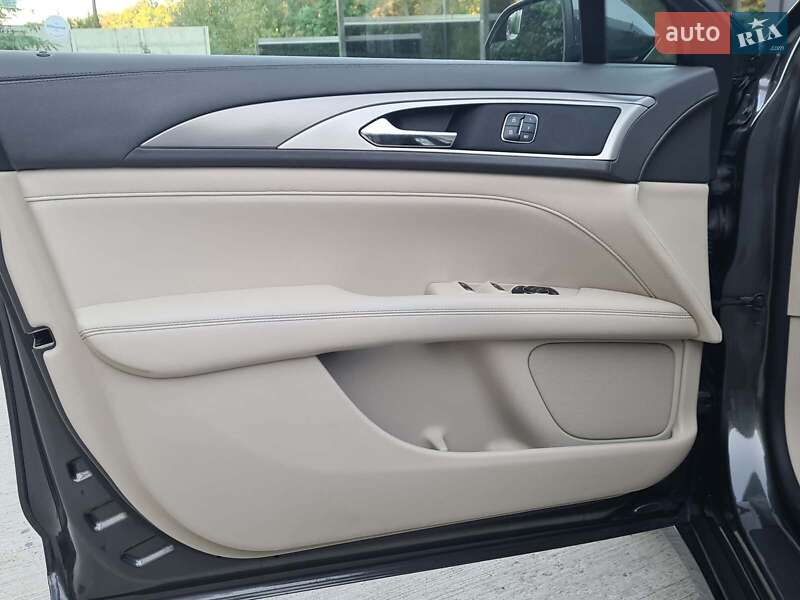 Седан Lincoln MKZ 2017 в Киеве