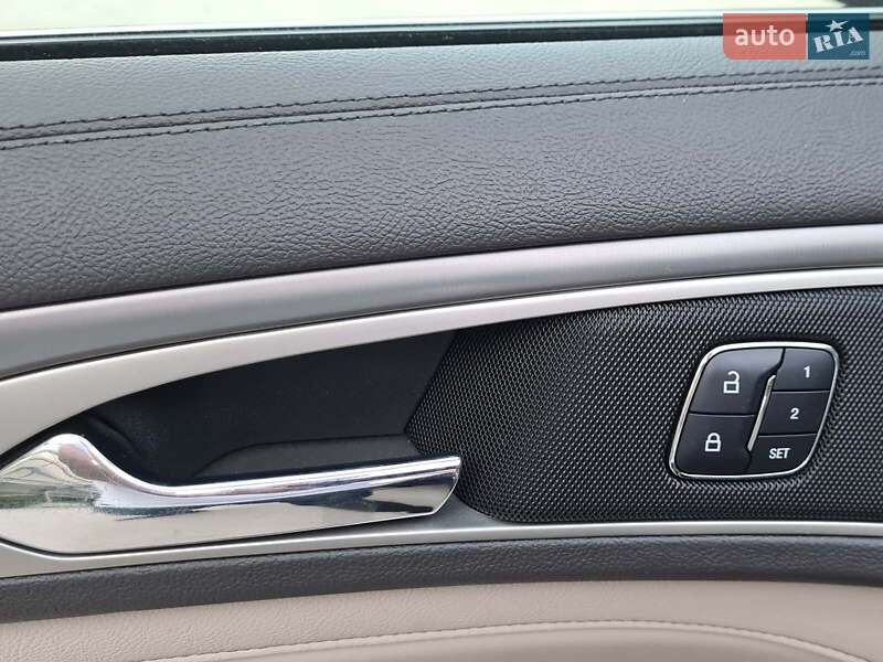 Седан Lincoln MKZ 2017 в Киеве