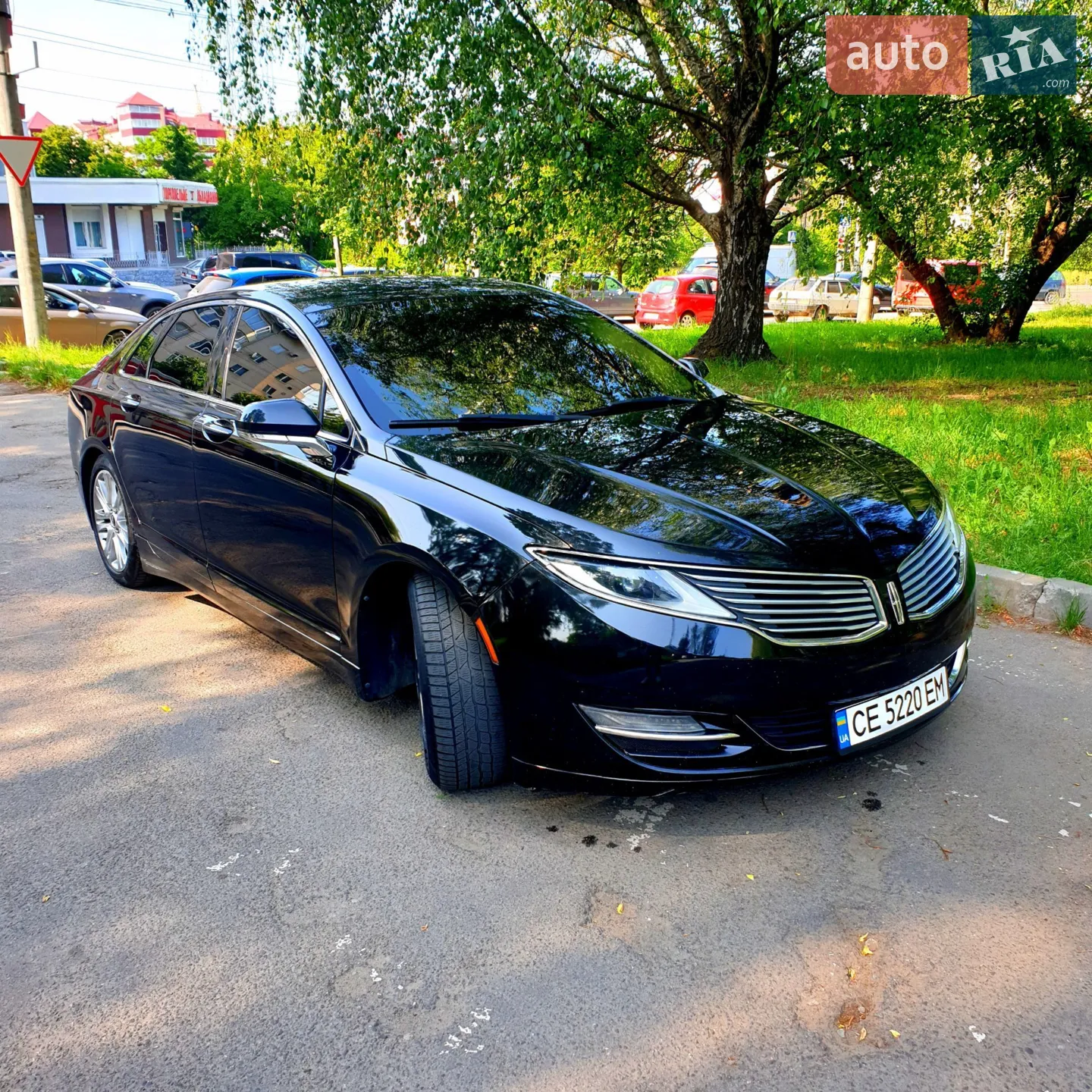 2014 Lincoln MKZ - мініатюра 3