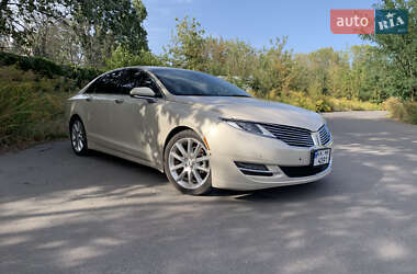 Lincoln MKZ 2015