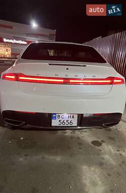 Седан Lincoln MKZ 2017 в Львові