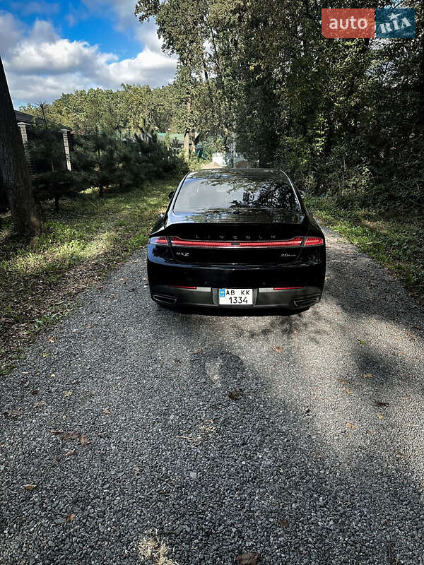 Седан Lincoln MKZ 2014 в Виннице